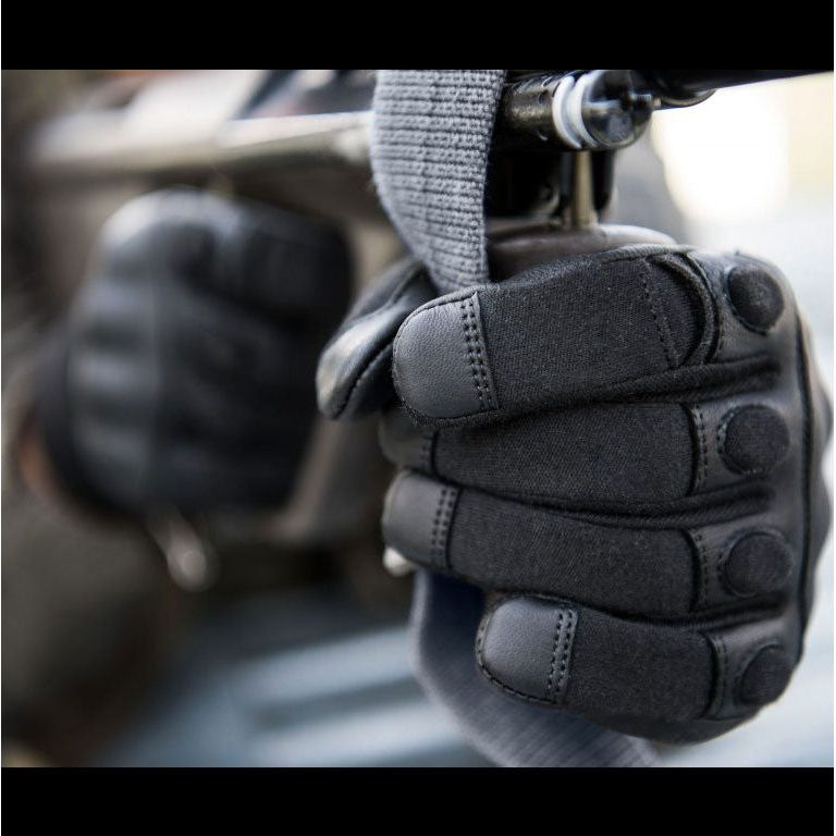 Schnittschutz Handschuhe Handy bedienen flammenschutz kampfhandschuh waffengebrauch
